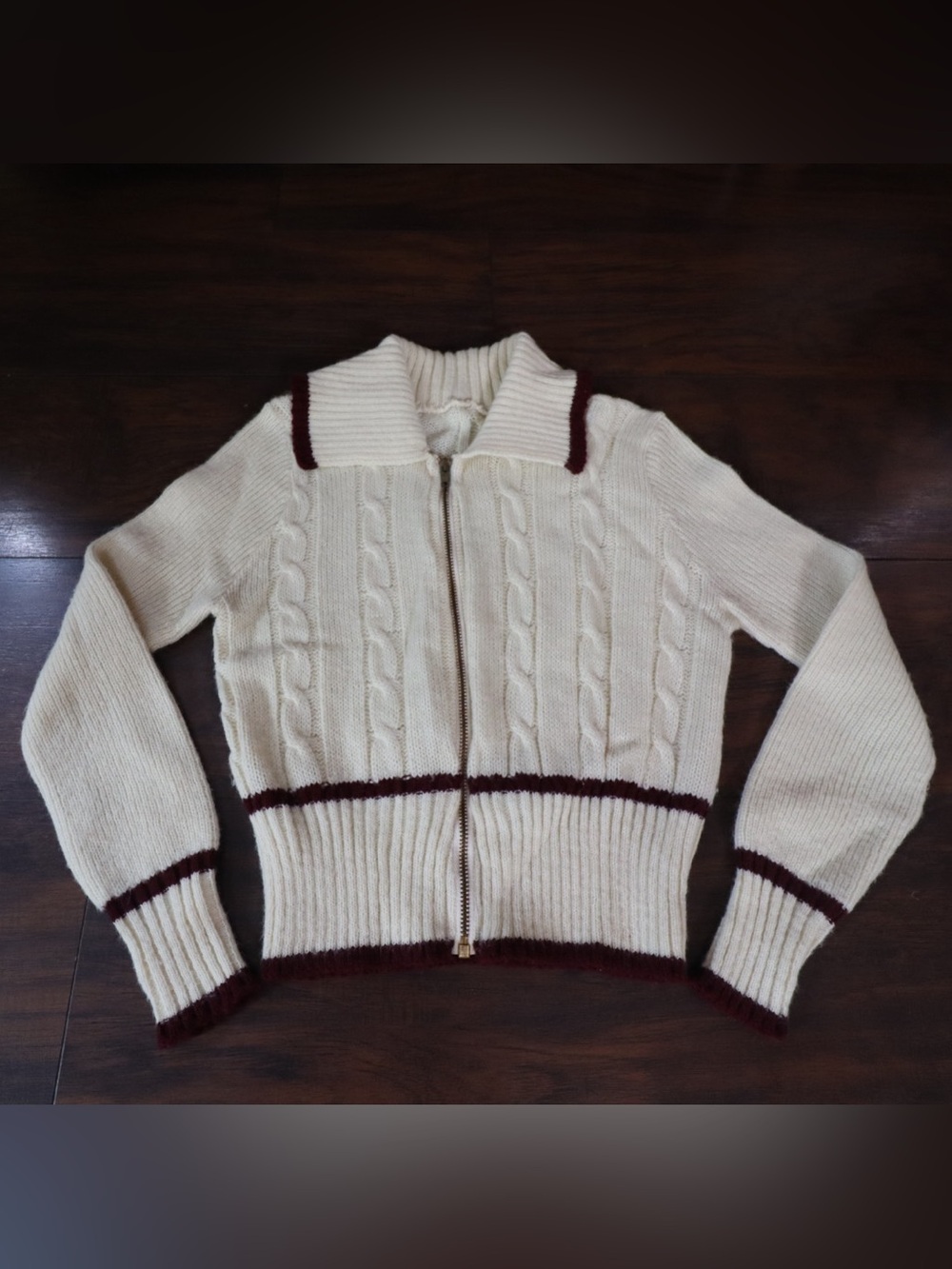 70s vintage Cream Cable-Knit Zip Front Sweater with Burgundy Trim